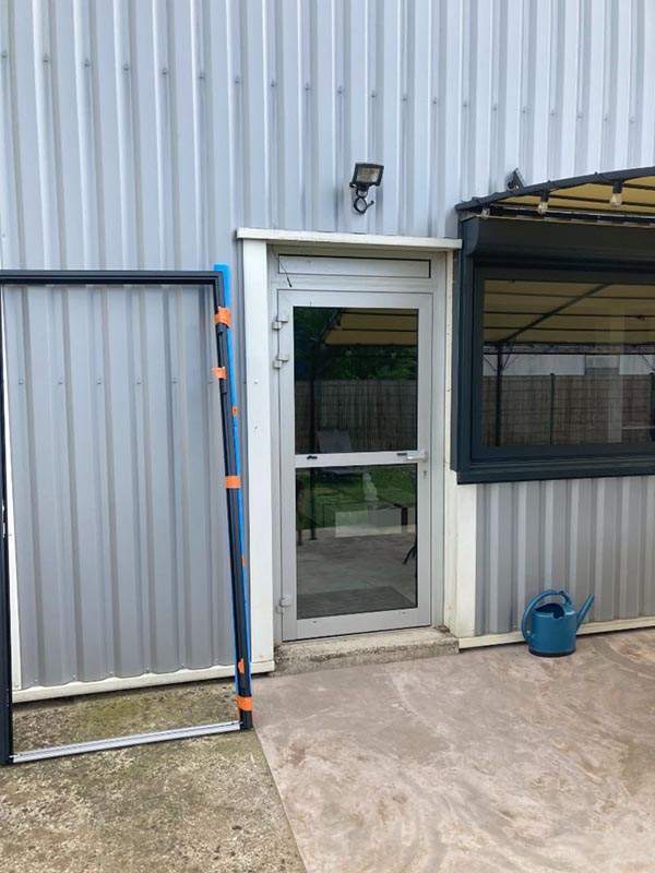 Installation de porte d’entrée sur mesure à Boissy-l’Aillerie