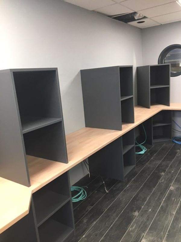 Agencement et mobilier sur mesure pour bureaux à Boissy l’Aillerie