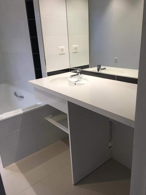 Agencement fonctionnel de salles de bains à Boissy l’Aillerie