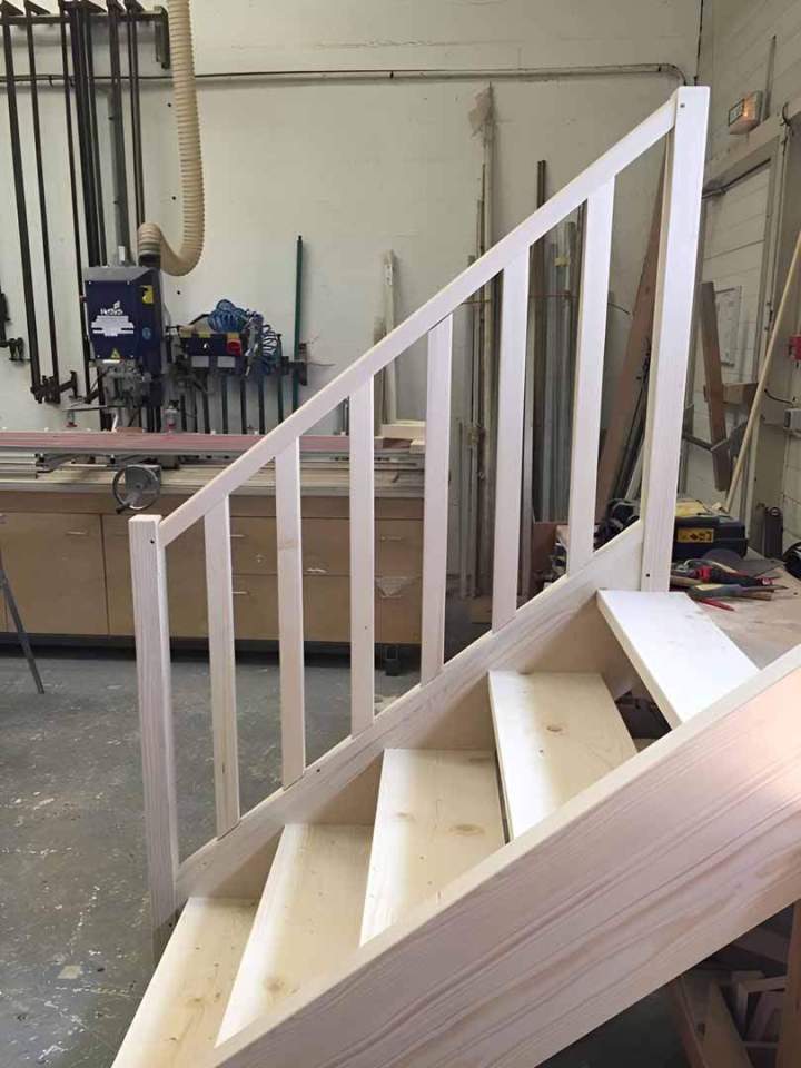 Artisan menuisier escalier bois a B 0469 (1)
