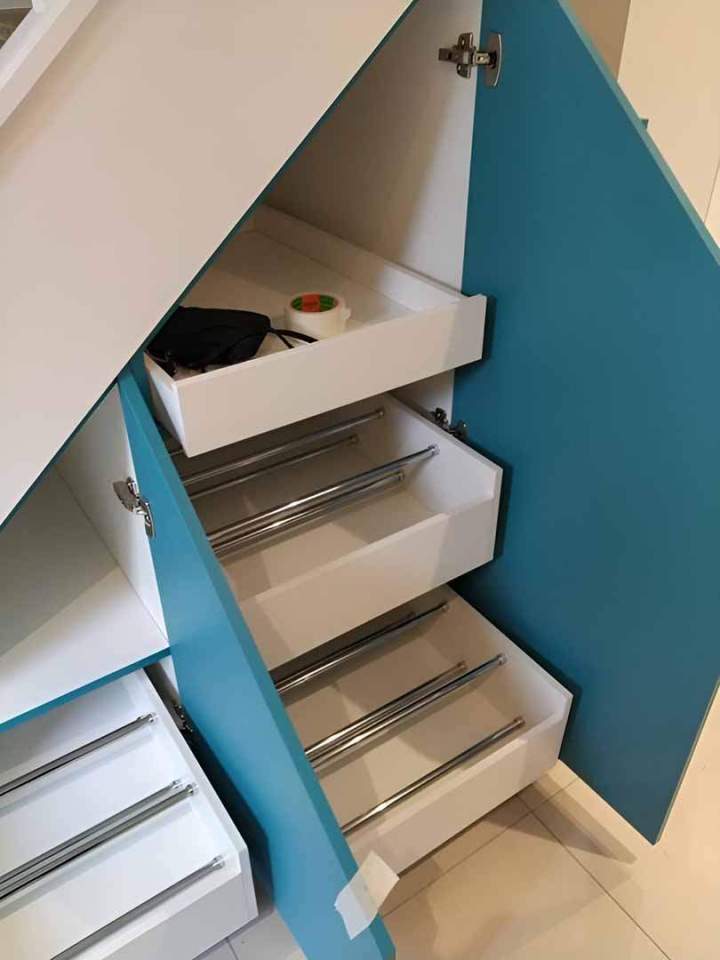 Escalier bois avec garde corps à Boissy l’Aillerie