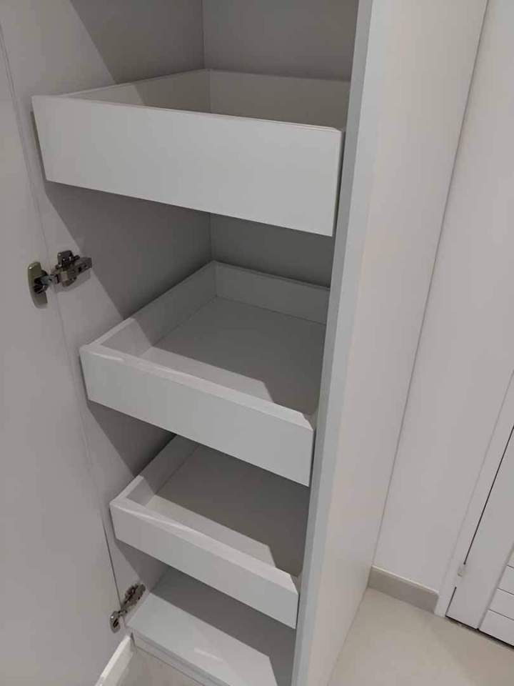 Escalier bois pour maison contemporaine à Boissy l’Aillerie