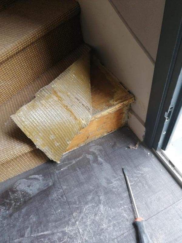 Escalier droit en bois a Boissy l A 45cc