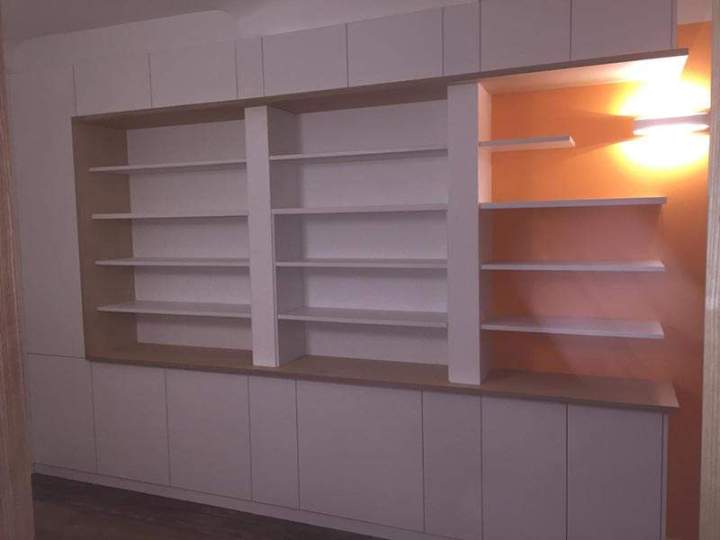 Mobilier pour intérieur à Boissy l’Aillerie