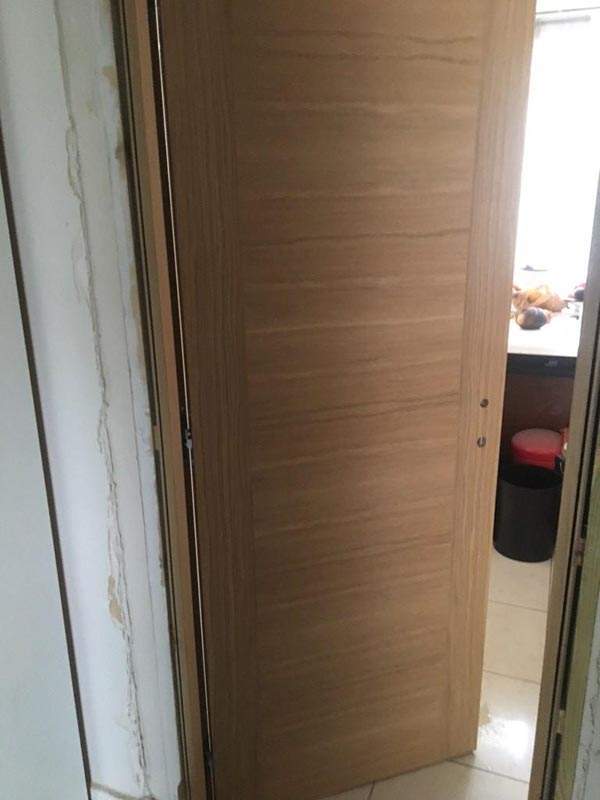 Porte intérieure moderne à Boissy l’Aillerie