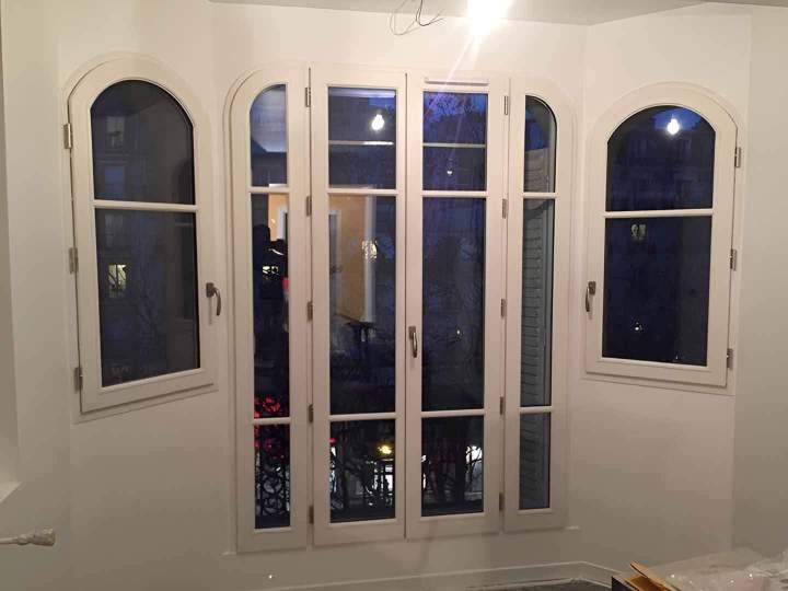Pose de menuiseries sur mesure à Boissy l’Aillerie