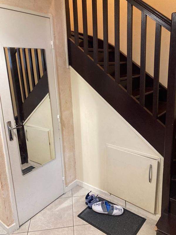 Rangement en hêtre sous escalier à Boissy l’Aillerie
