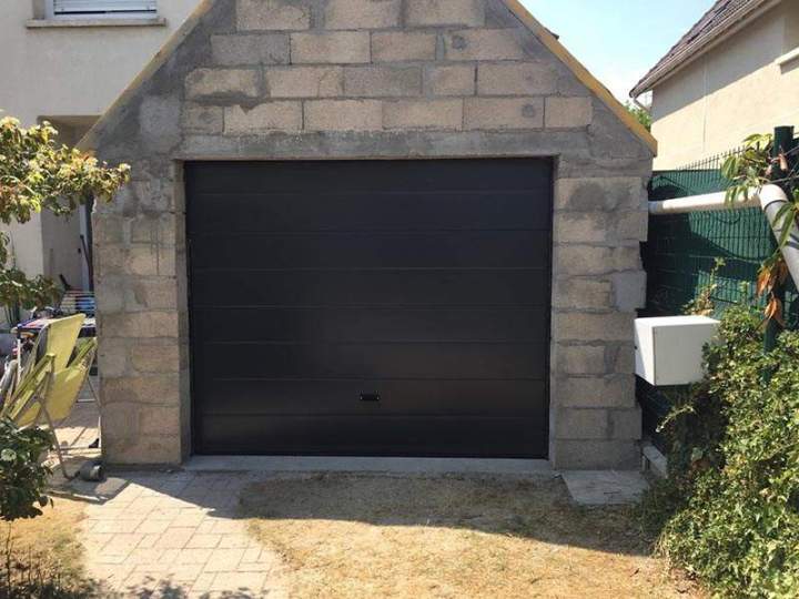 Pose de portes de garage à Boissy-l’Aillerie
